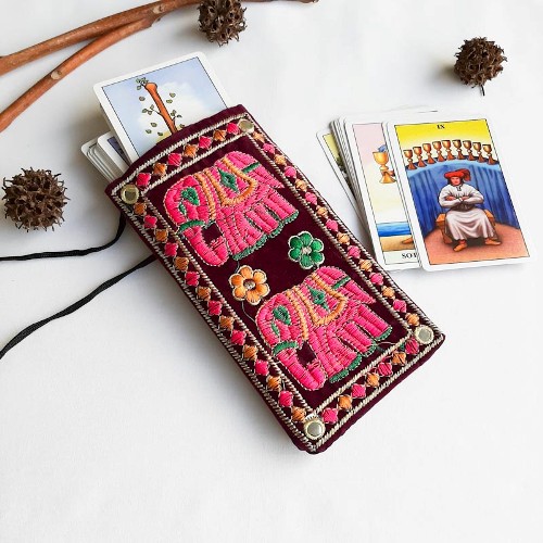 Estuche indú para tarot - Tienda esotérica Chile