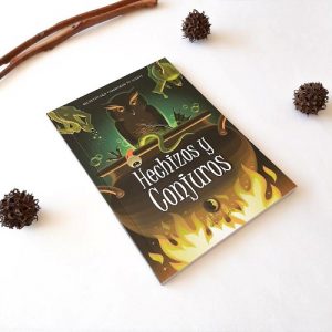 Libro Hechizos y Conjuros - Casa Mannaz Tienda esotérica Chile