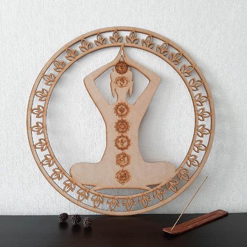 Mandala Buda 7 Chakras en flores Grande - Casa Mannaz Tienda esotérica Chile