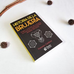 Historia de la Brujería - Casa Mannaz Tienda de Tarots y Oráculos Chile