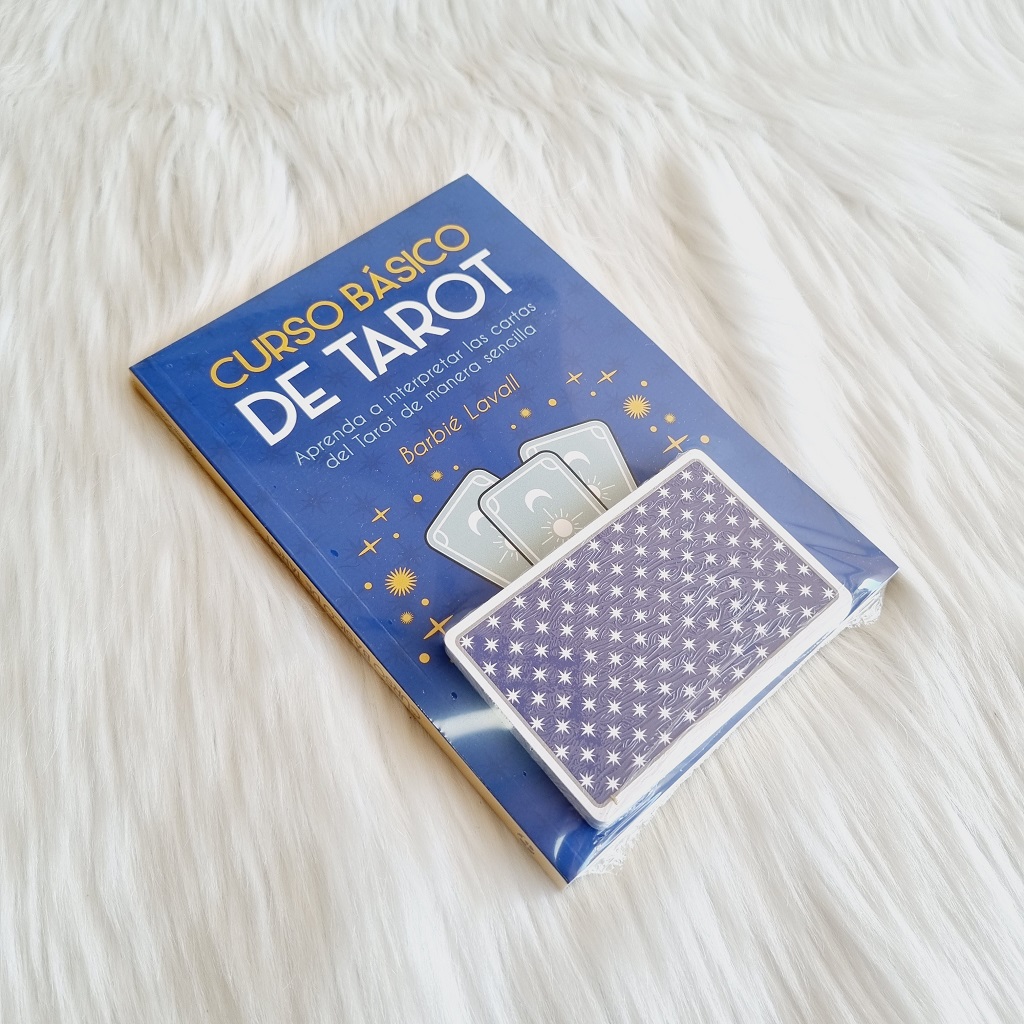 Libro curso básico de tarot - Casa Mannaz tienda de tarots y oráculos chile